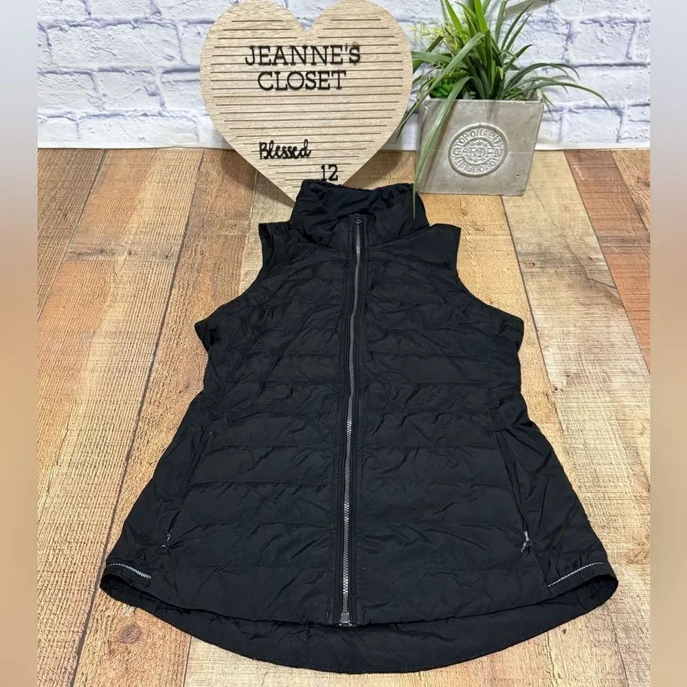 Lululemon black goose down vest *missing logo on back*